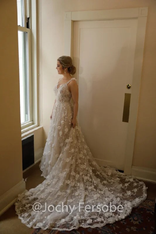 Exclusive Offers Berta  16-23