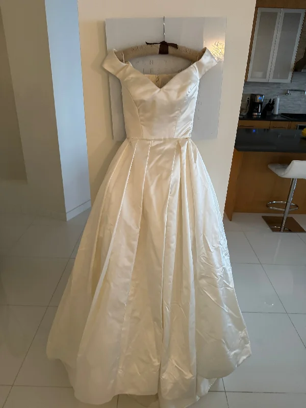 Today’s Deal Reem Acra Good Grace