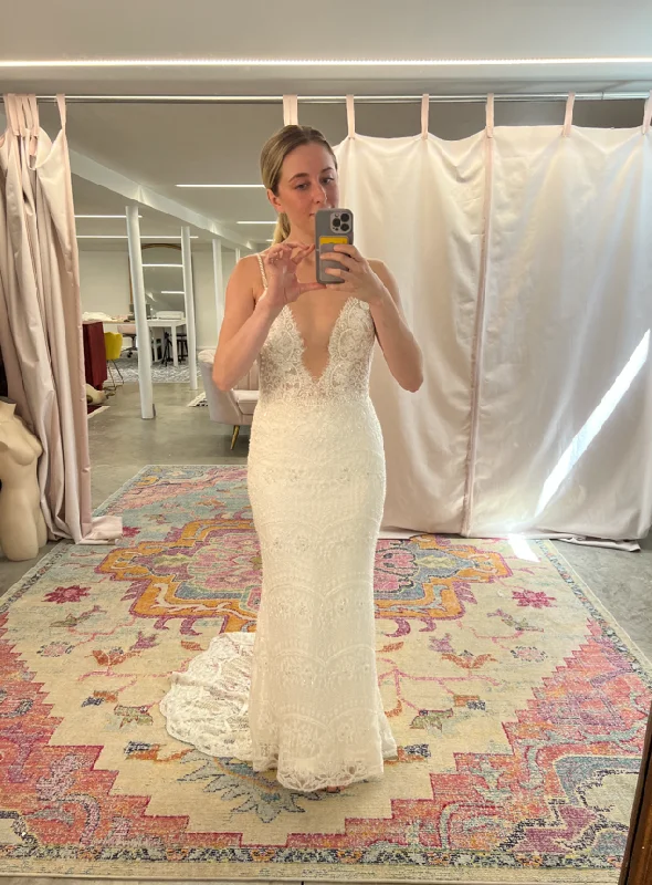Blowout Deals Berta  15-18