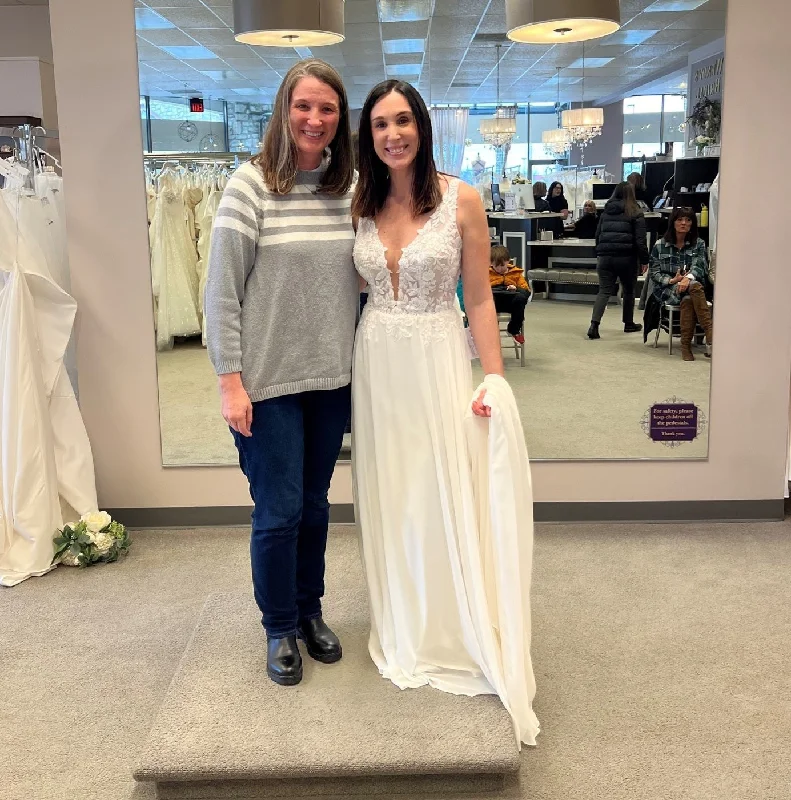 Big Discounts Stella York Sleeveless A-Line Wedding Dress