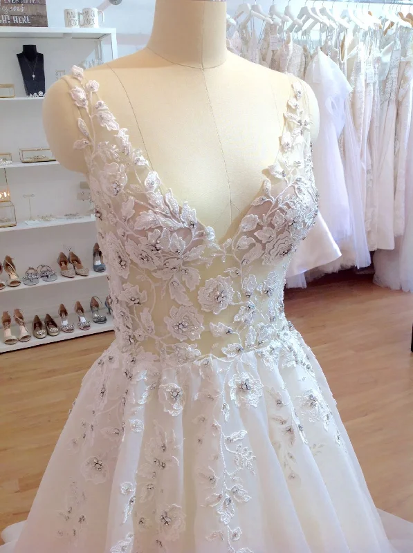 Amazing Deals Badgley Mischka Brooke (Ivory)