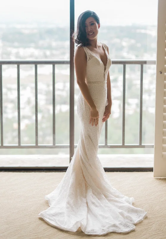 Price Break Paloma Blanca Mikaella 2016