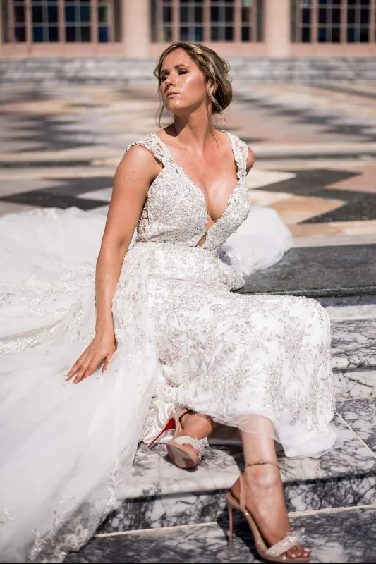 Limited Availability YSA Makino Plunging V-Neck Mermaid with Detachable Overskirt 14151