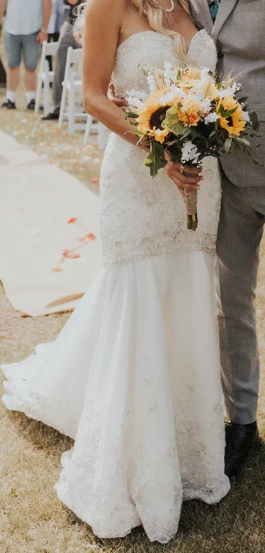 Quick Sale Mori Lee Strapless Sweetheart Trumpet Wedding Dress