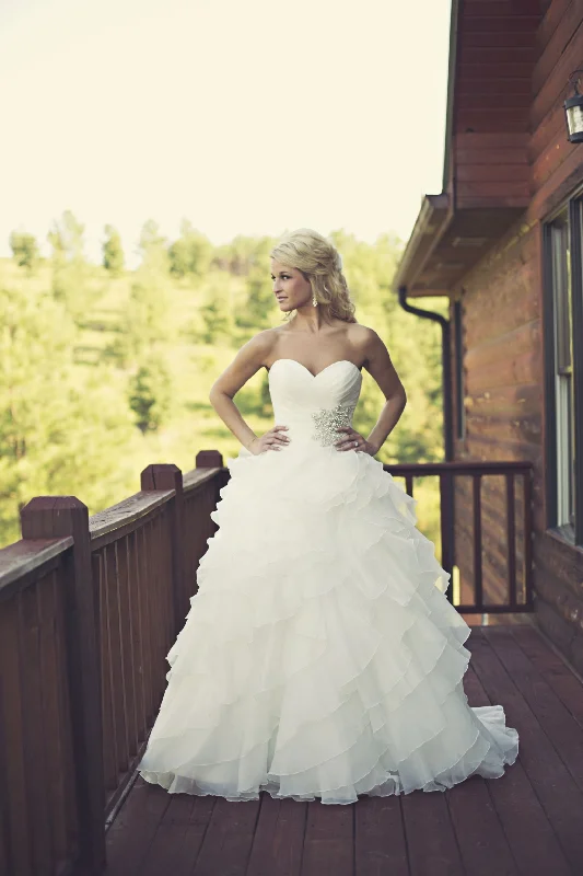 Reduced Prices Allure Bridals