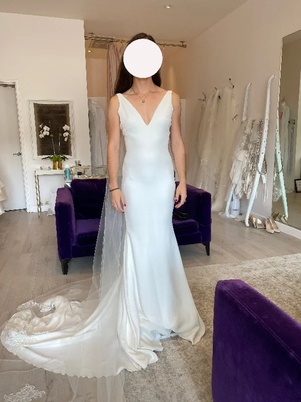 Today’s Deal Pronovias Hispalis