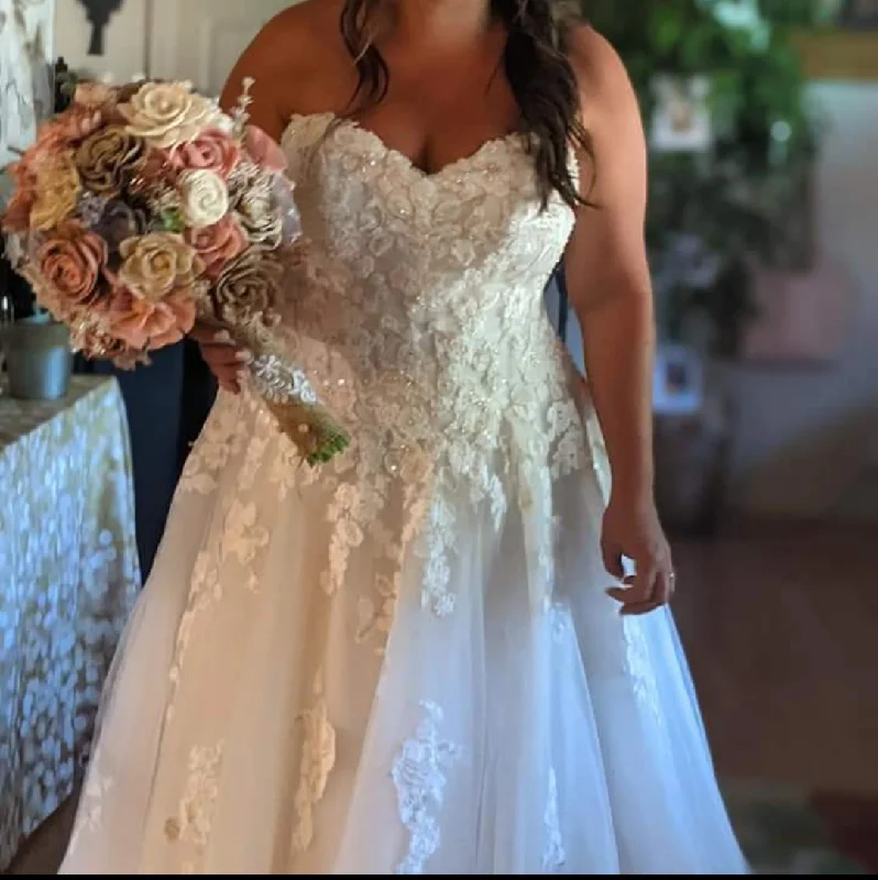 Discount Deals David's Bridal V3902