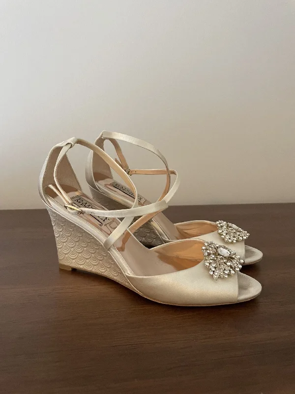 Savings Spectacular Badgley Mischka Bride