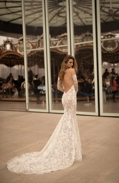 Online Exclusive Berta  18-20