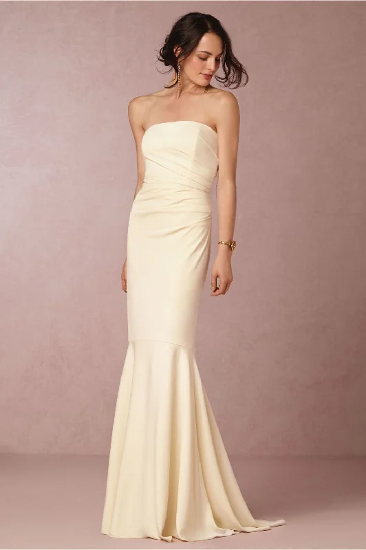 Today’s Deal Badgley Mischka Clover