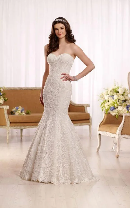 Markdowns Essense of Australia D2224