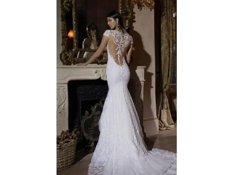 Blowout Deals Berta  15