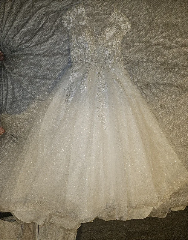 One-DAY Sale Other Lace and Tulle Cap Sleeve Ball Gown