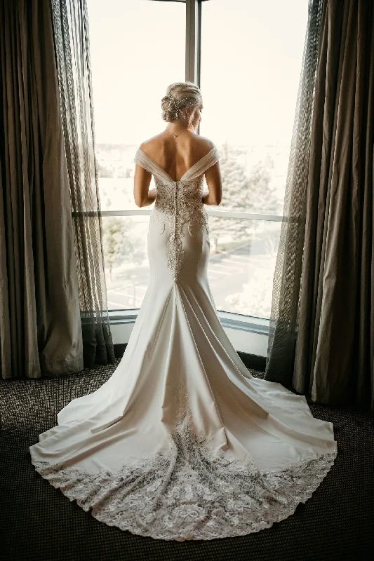 Exclusive Savings Sophia Tolli Brooklyn Y11943