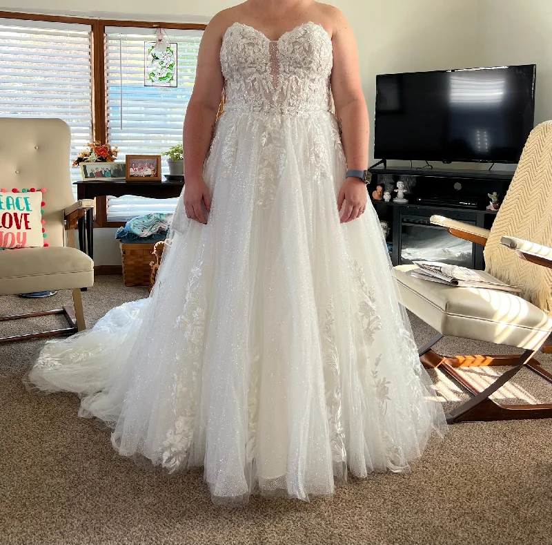Stock Clearance Mori Lee Dominique 2425