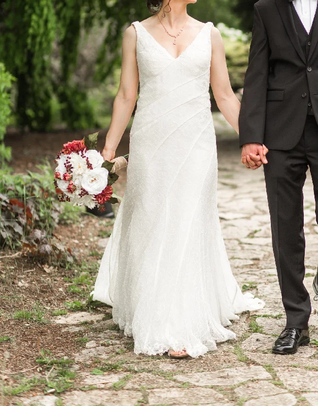 Final Clearance Vera Wang White VW351283