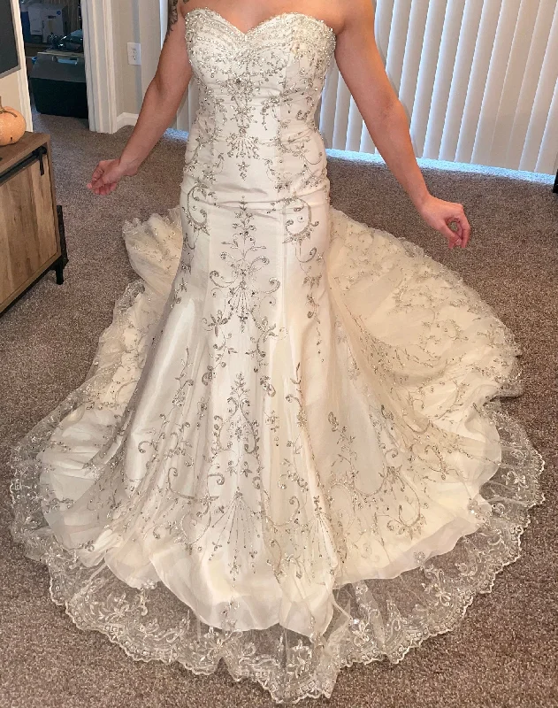 Online Specials Mary's Bridal 8675