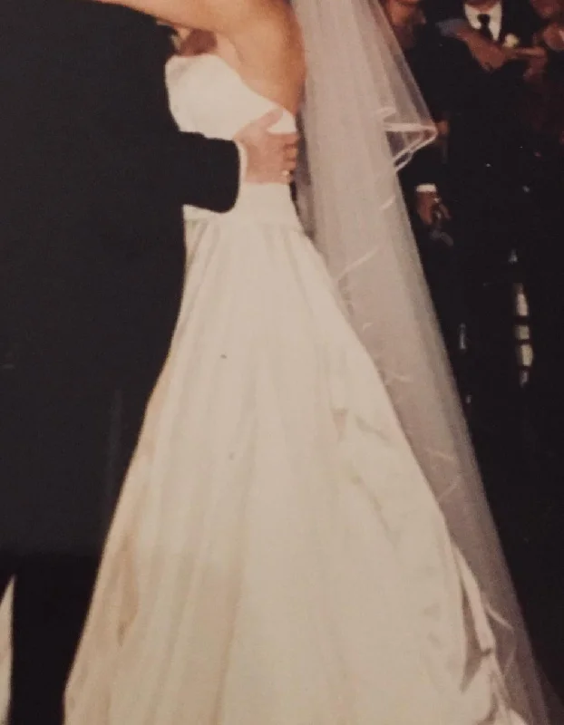 Online Exclusive Jessica McClintock Vintage Classic Strapless Ball Gown Ascension 192