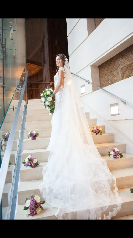 Seasonal Sale Berta  5070737