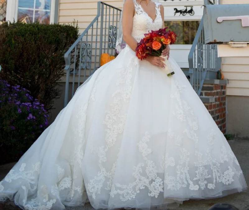 Seasonal Sale Maggie Sottero Sybil