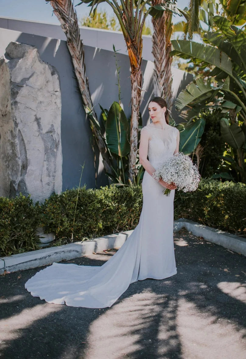 Special Discount Pronovias Ladd