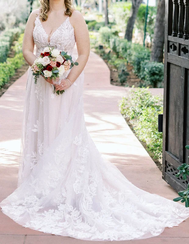 Savings Spectacular Other Rachel Evans by Laurie's Bridal 'Lace A-Line Wedding Dress'