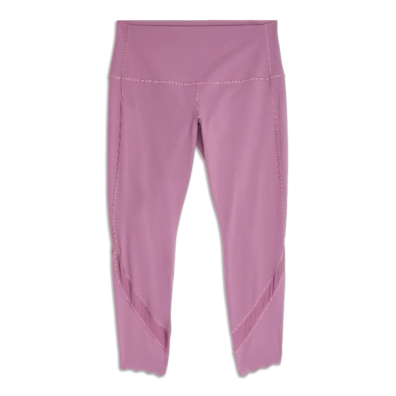 Last Chance Wunder Under Scalloped Hem High-Rise Crop - Resale