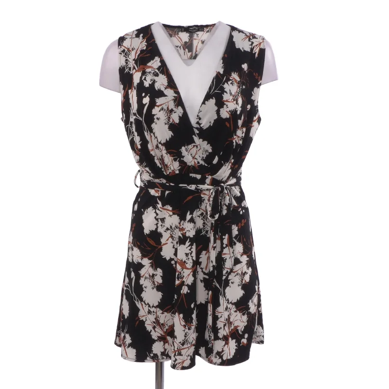Extra Savings Black Graphic Midi Dress