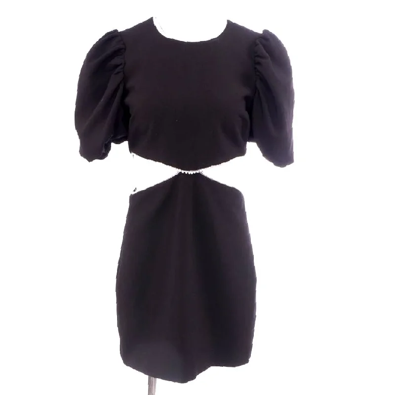 Savings Bonanza Black Solid Midi Dress