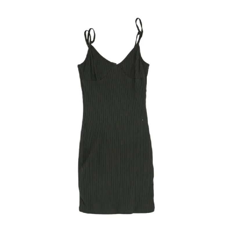 Reduced Prices Black Solid Midi Dress