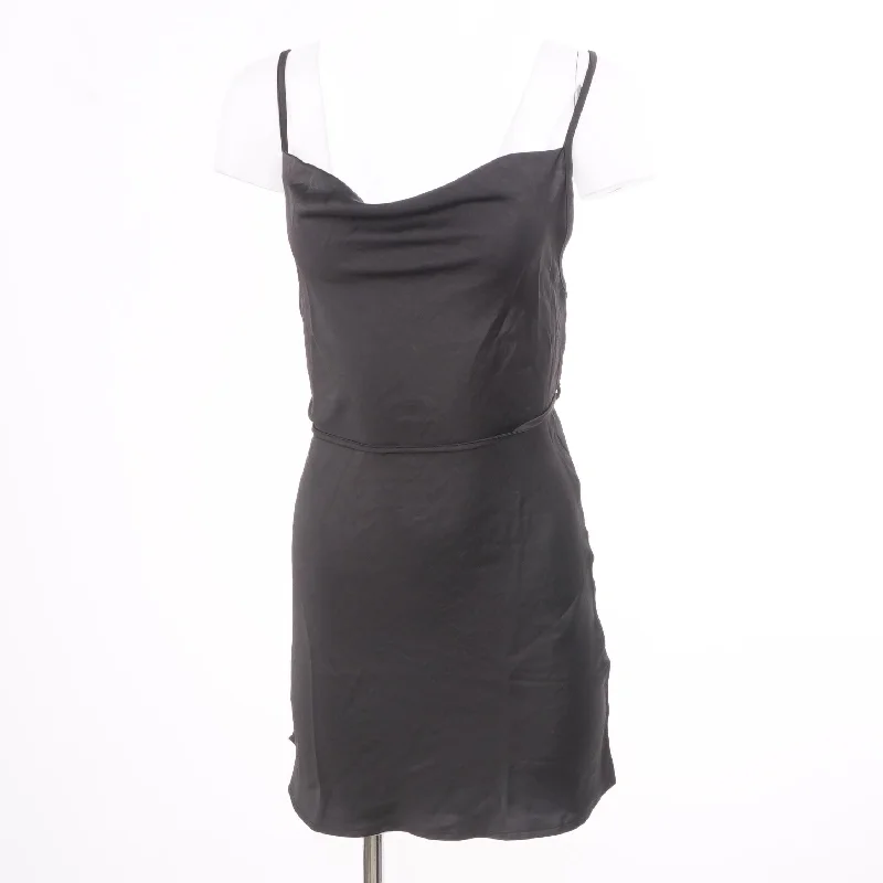 Exclusive Preview Black Solid Mini Dress