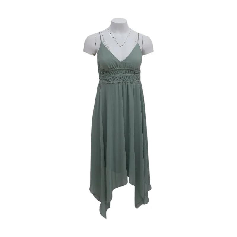 Online Specials Green Solid Midi Dress