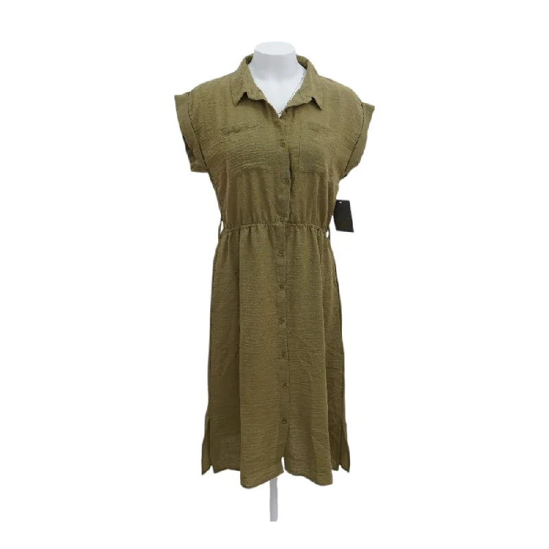 Final Sale Green Solid Midi Dress